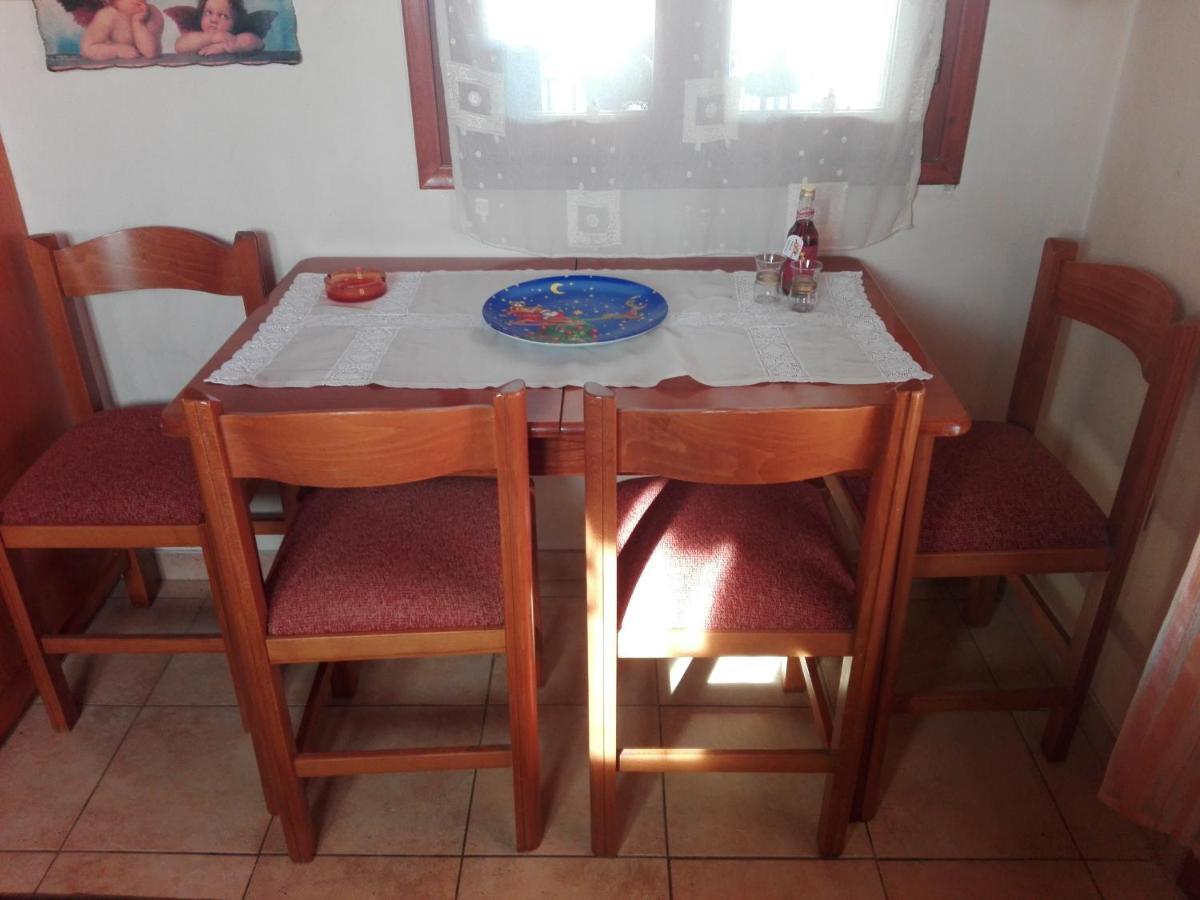 Cosy House In Galaxidi Apartment Bagian luar foto